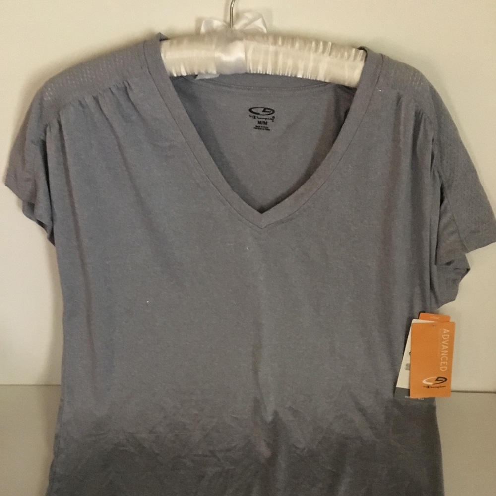 Champion. Gray Tshirt. Size M. Exercise T-shirt.